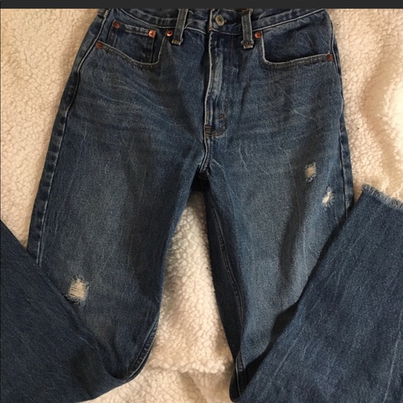 Abercrombie and Fitch Mom Jeans - Picture 2 of 5